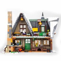 Mould King 16049S Christmas Cottage